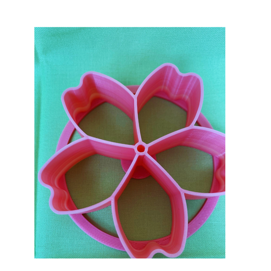 Traditional sweet bread tool.  Make your conchas and mark them with a flower.  Perfect for Mother's day sweets!
