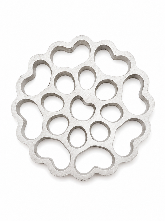 6-inch metal buñuelo mold with decorative design and handle for making traditional buñuelos de viento.