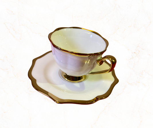 Beautiful 4 oz Ceramic Tea Cup – White with Gold Trim