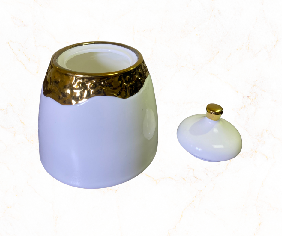 Elegant White Ceramic Sugar Dispenser with Gold Trim ✨🍯