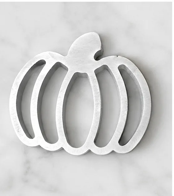 Pumpkin Buñuelo Mold with Handle – Fall & Halloween Rosette Mold